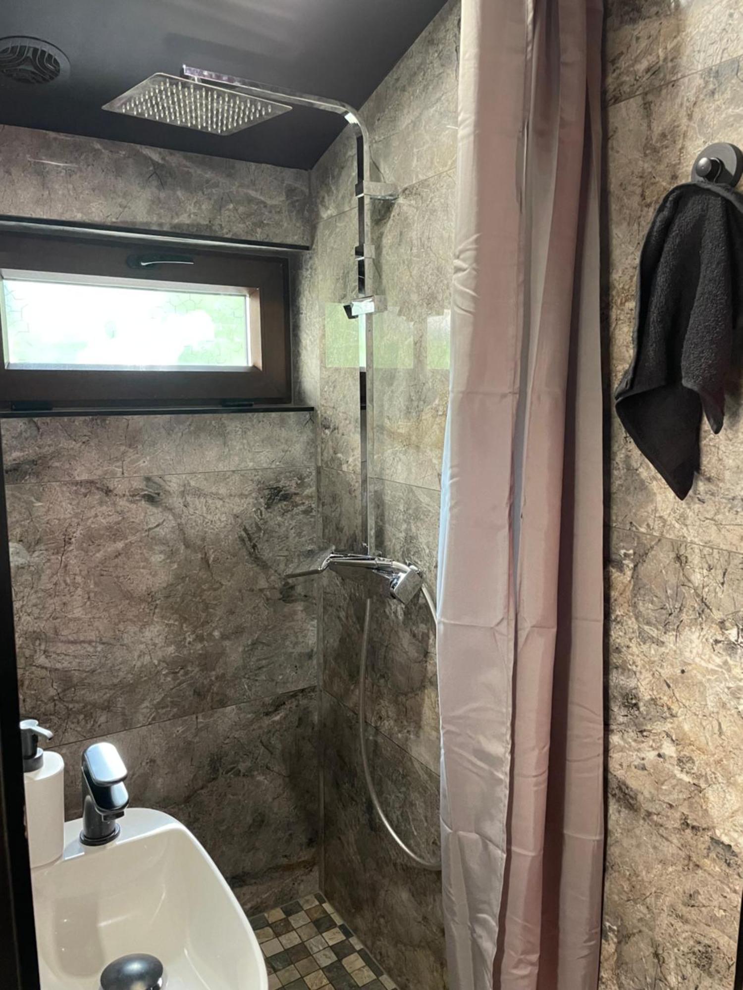 Jacuzzi Love Room Mulhouse Exterior photo